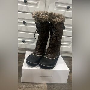 FINAL PRICE NIB Dream Paris Y2K Boots